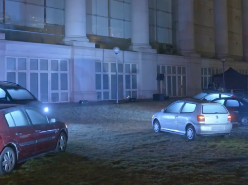 Traffic Jam Zoom, instal·lació lluminosa-sonora 2025